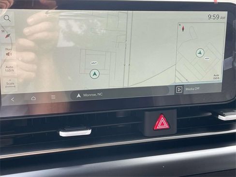 New 2026 Kia Carnival LX image 33