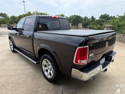 Used 2018 RAM 1500 Laramie AWD/4WD image 4