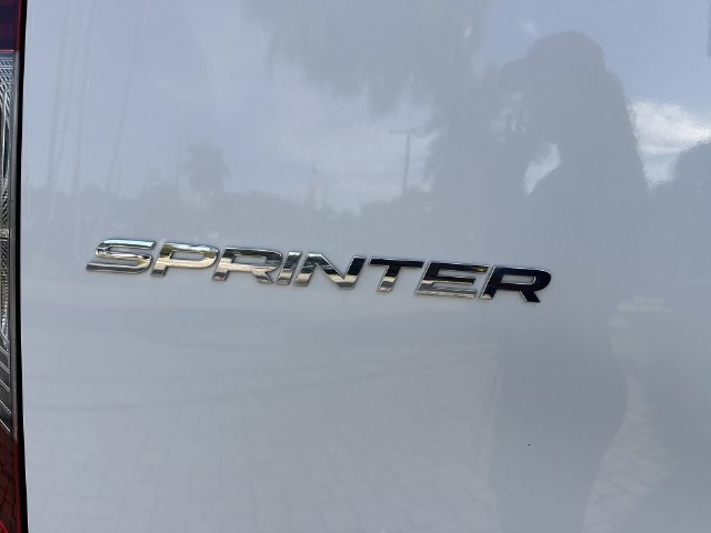Used 2023 Mercedes-Benz Sprinter 2500 image 39