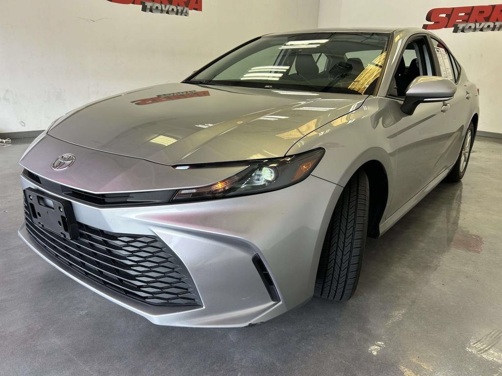 Certified 2025 Toyota Camry LE FWD image 7
