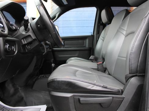 Used 2023 RAM 3500 Tradesman image 17