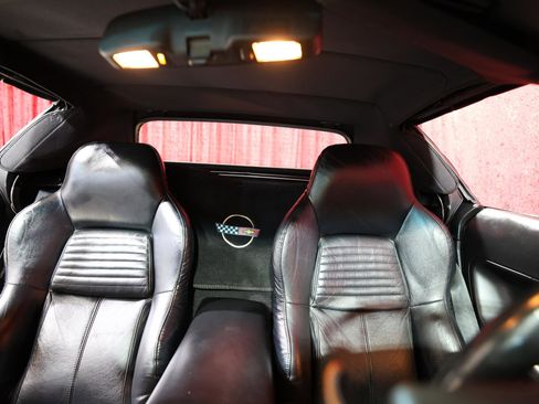 Used 1996 Chevrolet Corvette Convertible image 25
