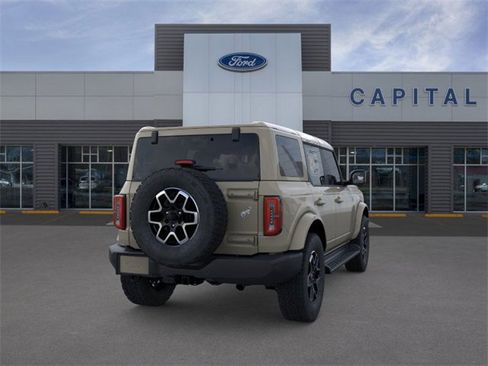 New 2025 Ford Bronco Outer Banks image 8