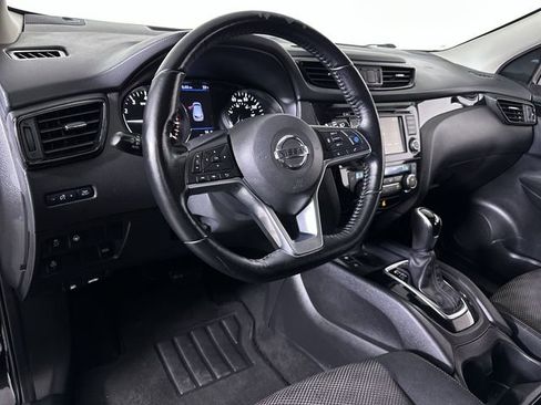 Used 2019 Nissan Rogue Sport SV w/ Technology Package image 10