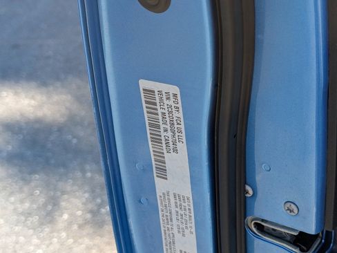 Used 2023 Dodge Charger SXT image 32