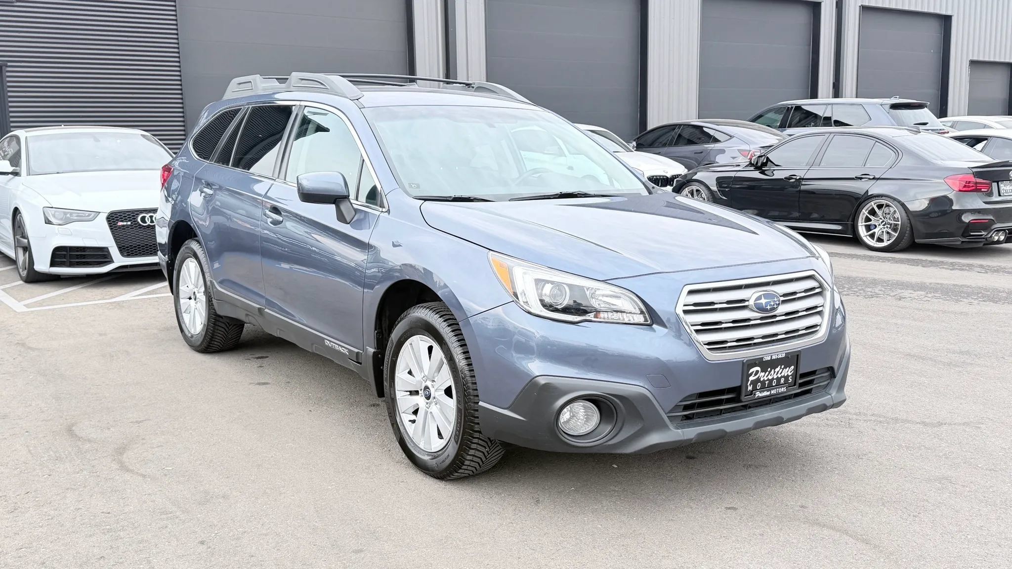 Used 2017 Subaru Outback 2.5i Premium w/ Popular Package #2 AWD/4WD image 2