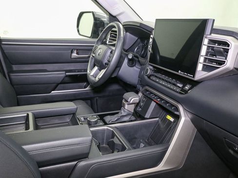 Used 2022 Toyota Tundra Limited AWD/4WD image 19