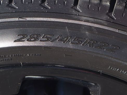 Used 2017 Cadillac Escalade ESV Platinum image 50