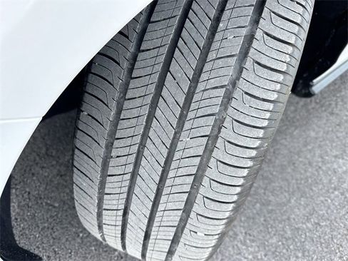 Certified 2025 Honda Accord SE image 37