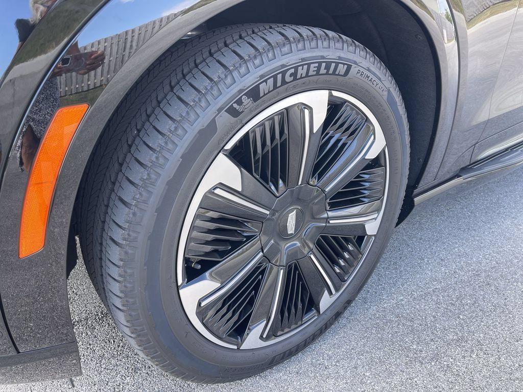 Certified 2026 Cadillac Escalade IQ Sport 1 AWD/4WD image 2
