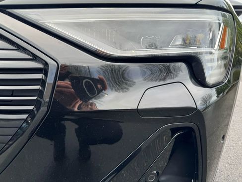 Used 2022 Audi e-tron Chronos w/ Chronos Package image 14