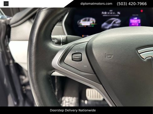 Used 2019 Tesla Model X Performance image 32