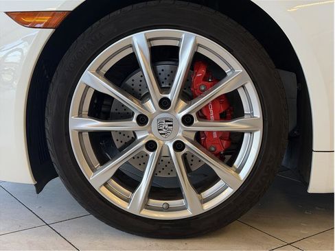 Used 2024 Porsche 718 Boxster S RWD image 26
