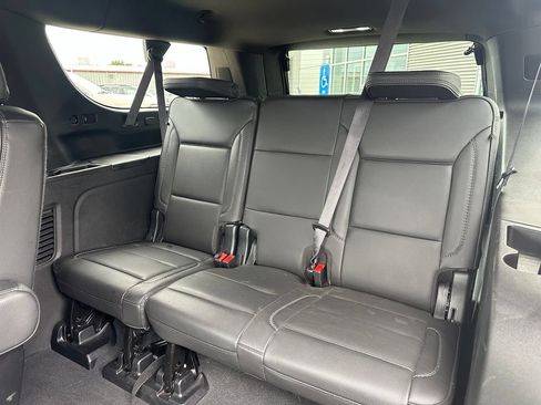 Used 2024 GMC Yukon XL Denali AWD/4WD image 35