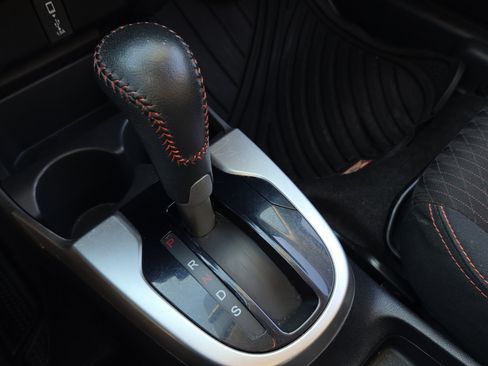 Used 2020 Honda Fit Sport image 22