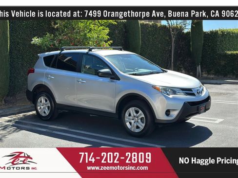 Used 2015 Toyota RAV4 LE image 4