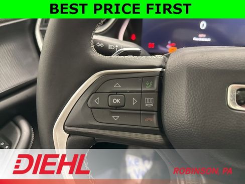 New 2025 Jeep Grand Cherokee Laredo X image 24