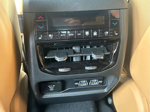 New 2025 Jeep Grand Cherokee L Summit image 48