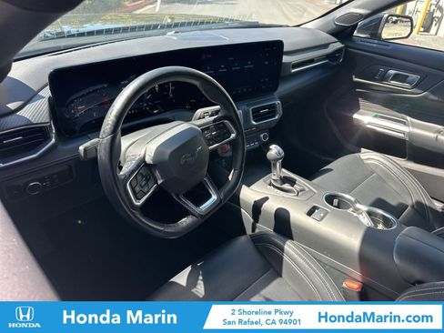 Used 2025 Ford Mustang Premium RWD image 13