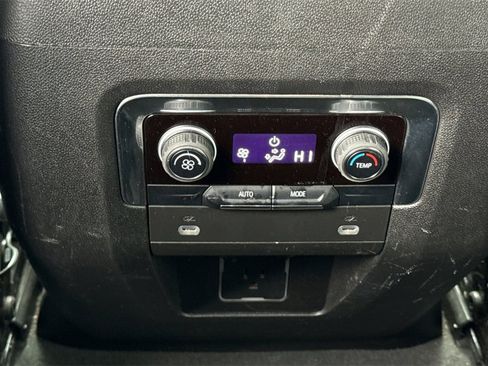 Used 2024 Chevrolet Suburban RST image 19