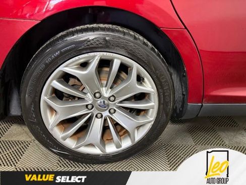 Used 2013 Ford Taurus Limited FWD image 23