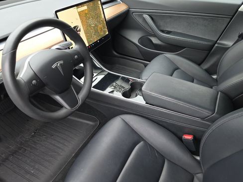 Used 2020 Tesla Model 3 Long Range image 11