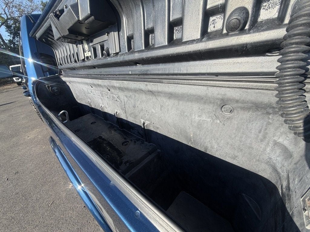 Used 2019 RAM 2500 Limited AWD/4WD image 12
