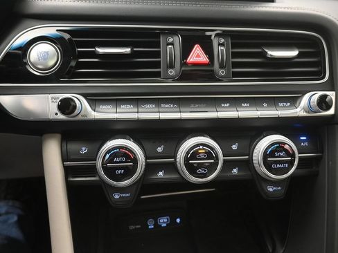 Used 2019 Genesis G70 2.0T Advanced w/ Dynamic Package RWD image 9