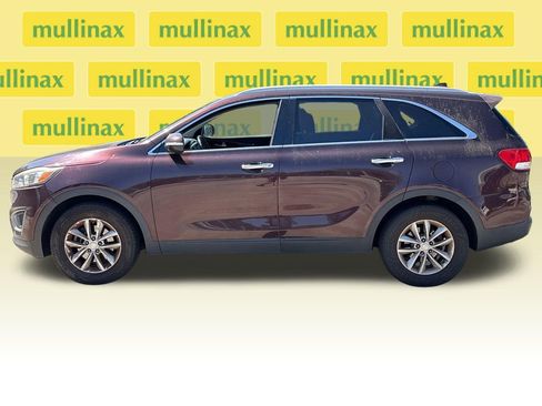 Used 2016 Kia Sorento FWD w/ LX Convenience Package image 11