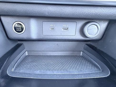 Used 2023 Nissan Rogue SV image 17