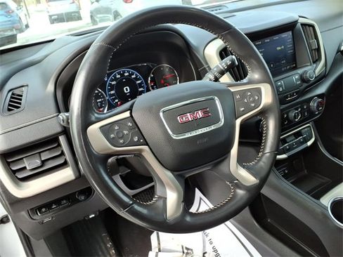 Used 2022 GMC Terrain Denali w/ Denali Premium Package image 11