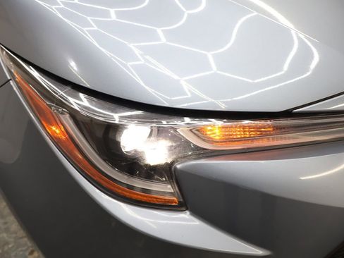Used 2022 Toyota Corolla LE FWD image 26