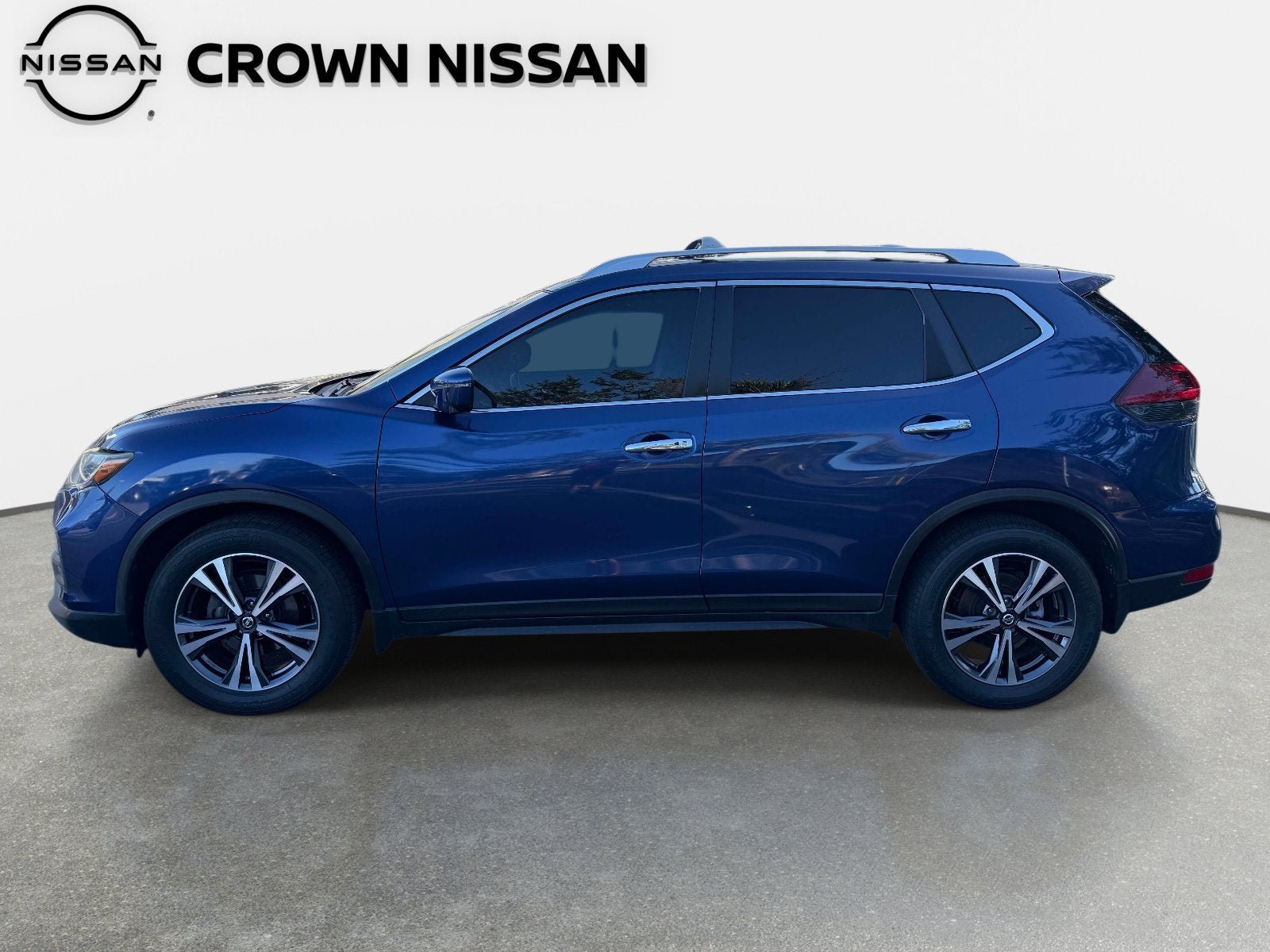 Used 2020 Nissan Rogue SV w/ Premium Package FWD image 4