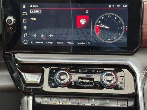 Used 2024 GMC Sierra 2500 Denali Ultimate image 13