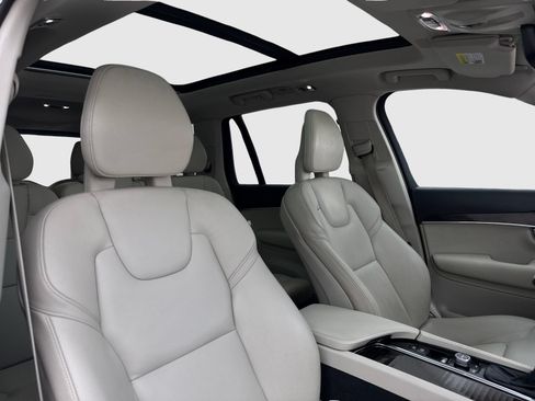 Used 2017 Volvo XC90 T6 Momentum w/ Vision Package AWD/4WD image 42