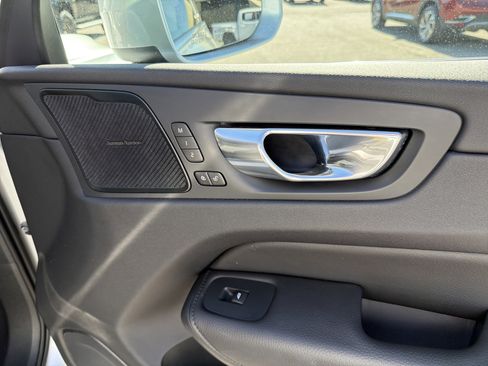 Used 2020 Volvo XC60 T5 Inscription w/ Protection Package Premier image 19