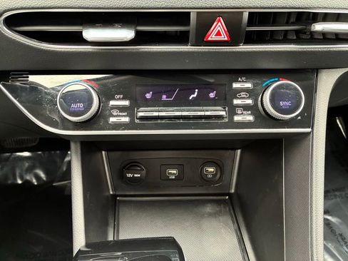 Used 2021 Hyundai Sonata SEL w/ Winter Weather Package image 29