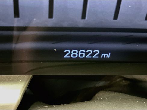 Used 2024 Cadillac Lyriq Luxury w/ LPO, Floor Liner Package AWD/4WD image 19