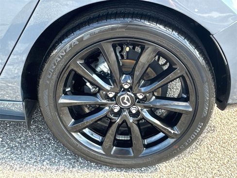 Used 2024 MAZDA MAZDA3 s image 19