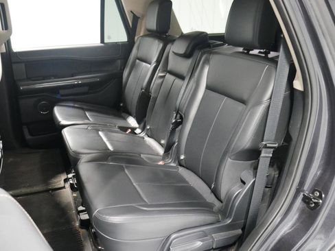 Certified 2024 Ford Expedition XLT image 11