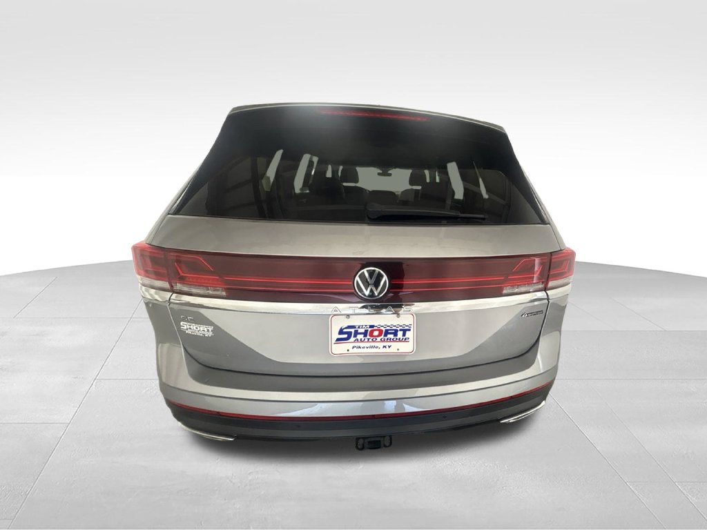 Used 2025 Volkswagen Atlas SE AWD/4WD image 5
