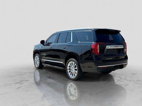 Used 2023 GMC Yukon SLT AWD/4WD image 5