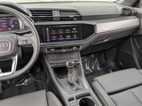 New 2025 Audi Q3 2.0T Premium image 6