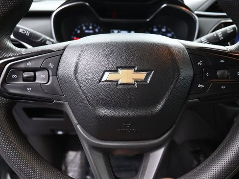 Used 2023 Chevrolet TrailBlazer LT w/ Convenience Package image 12