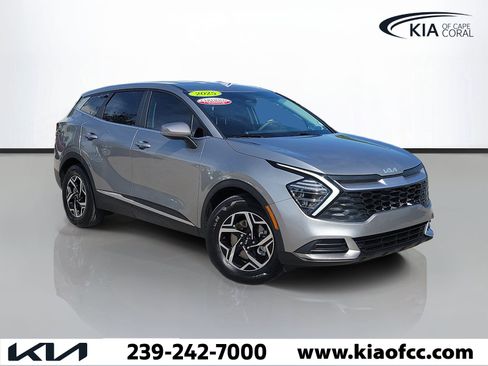 Certified 2025 Kia Sportage LX FWD image 1
