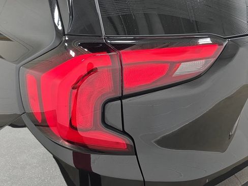 Used 2019 GMC Terrain SLE FWD image 31