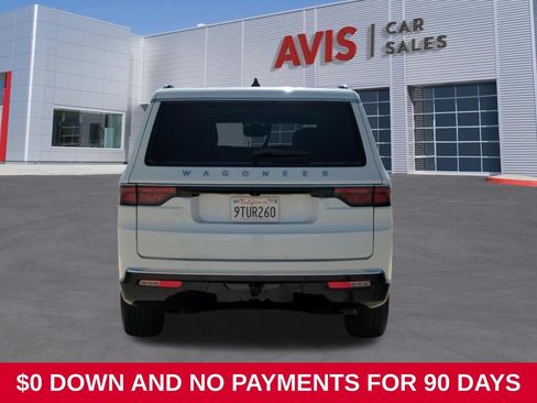 Used 2025 Jeep Wagoneer L Series II AWD/4WD image 7