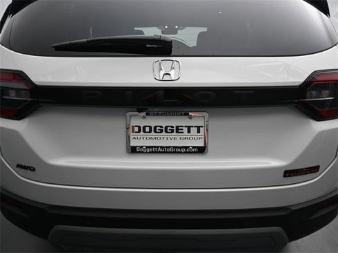 New 2025 Honda Pilot TrailSport image 29