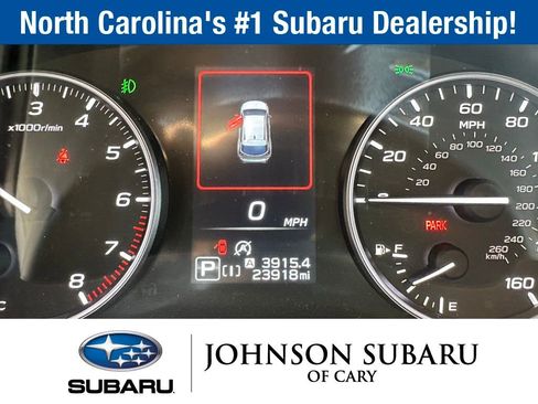 Used 2024 Subaru Crosstrek 2.0i Premium w/ Crosstrek Mirror Package image 9