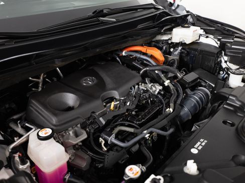 Used 2022 Toyota Sienna XSE AWD/4WD image 39